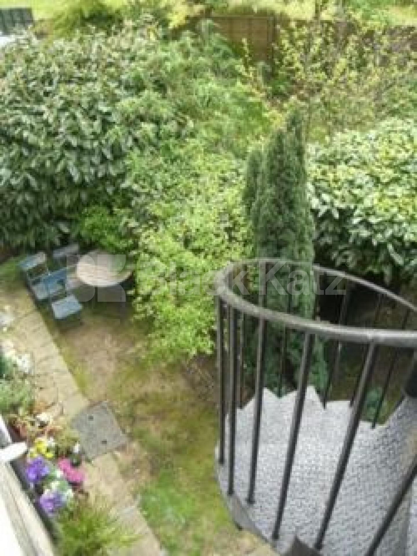 			3 Bedroom, 1 bath, 1 reception Flat			 Muswell Hill, MUSWELL HILL N10 N10